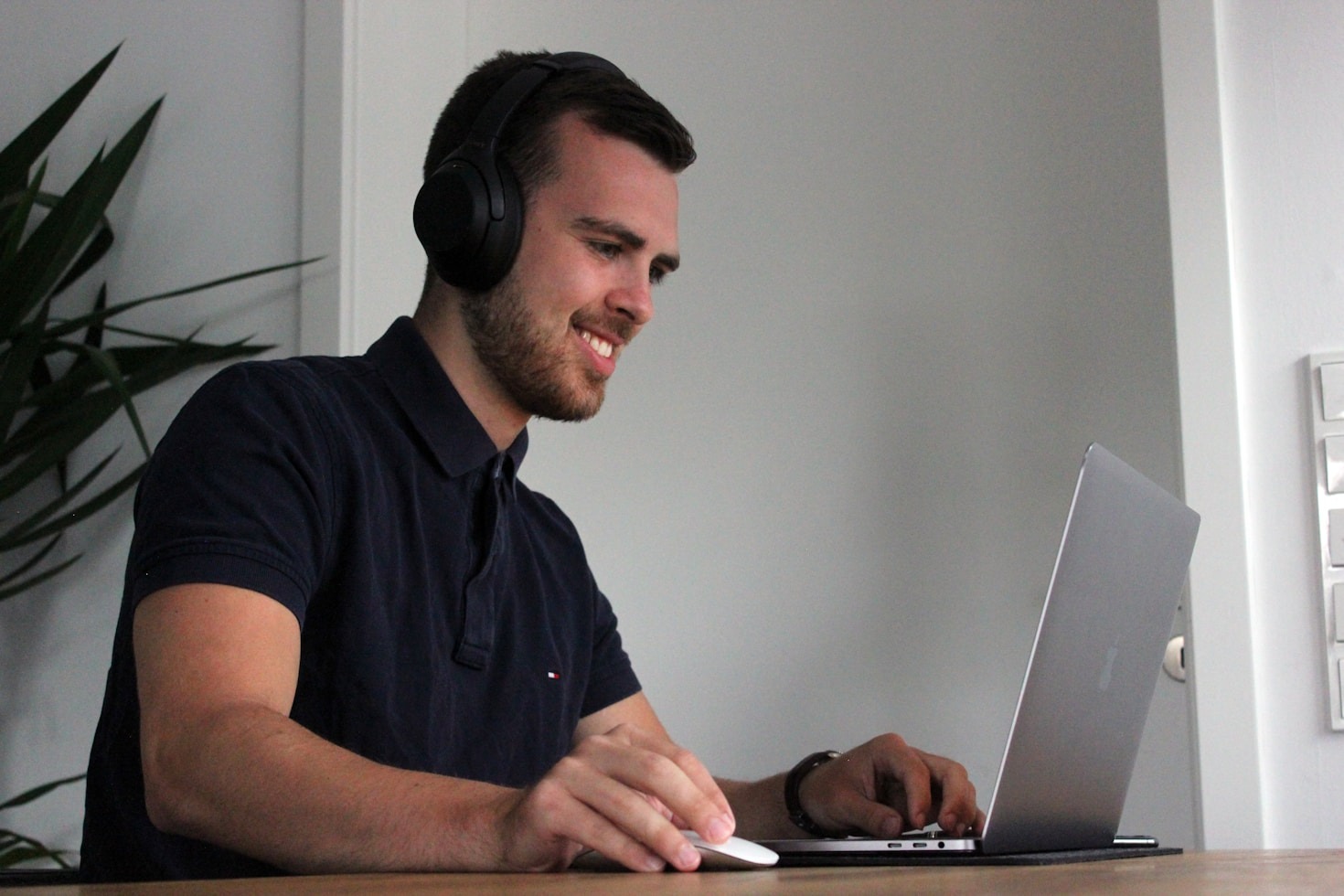 Enhance Your Strategy with Expert Consulting Online